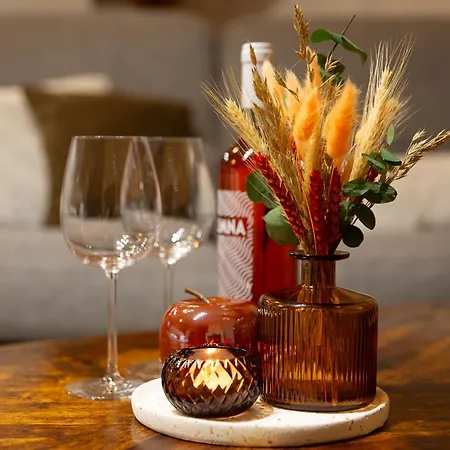 Holiday home Maison Chelona Peinte Par Chelona'loc Saint-Ciers-du-Taillon
