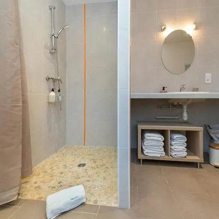 Maison Chelona Peinte Par Chelona'loc Holiday home