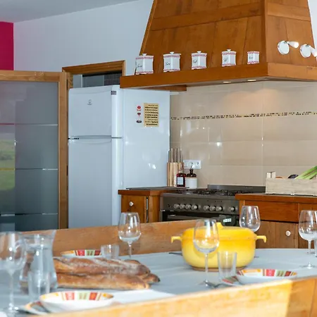 Maison Chelona Peinte Par Chelona'loc Holiday home Saint-Ciers-du-Taillon